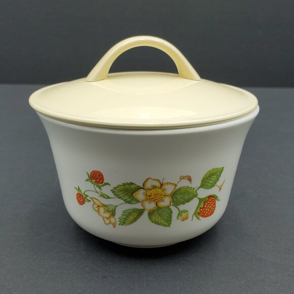 Corelle Strawberry Sundae Creamer & Sugar Bowl Corning Strawberry Sunday Set - Picture 9 of 11